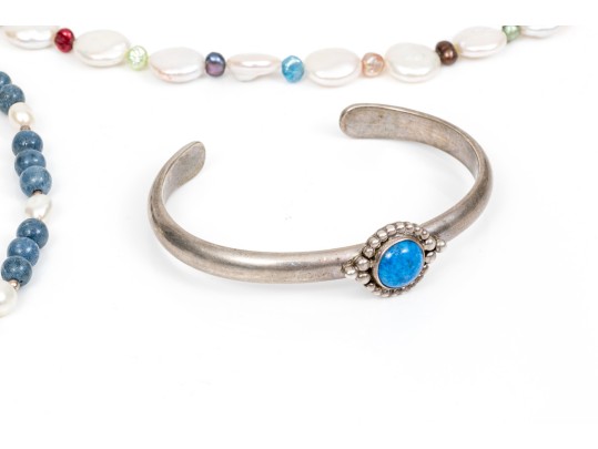 Attractive Assorted Lot Fun Blue Coral Beads, Blue Motif Cuff Bracelet 