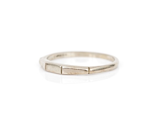 14k White Gold Faceted Band Ring, Size 5.75+