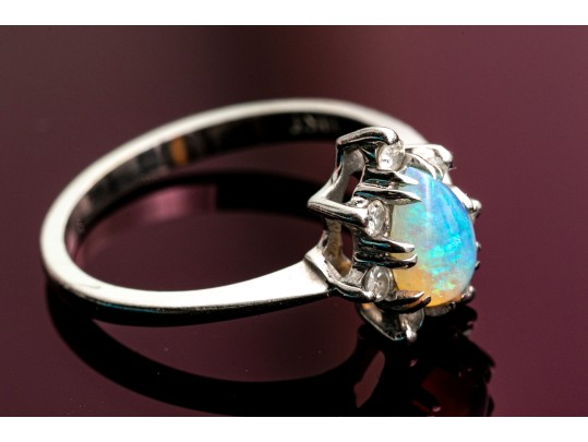 14k White Gold Vintage Pear Opal And Diamond Halo Ring, Size 6.5