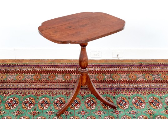 American Late Federal Quatrefoil Form Cherry Tilt-top Candle Stand, Ca. 1810-30