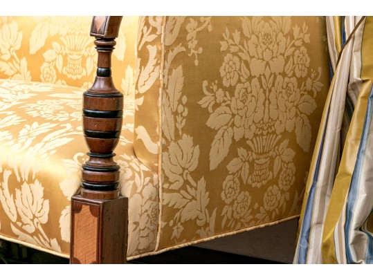 Fine New England Federal Sofa Maple Inlaid Mahogany Sofa, Ca. 1810-30 