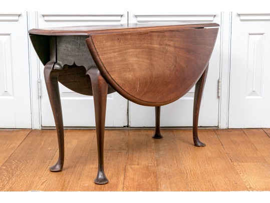 American Chippendale Mahogany Drop Leaf Tea Table, Ca. 1860-80