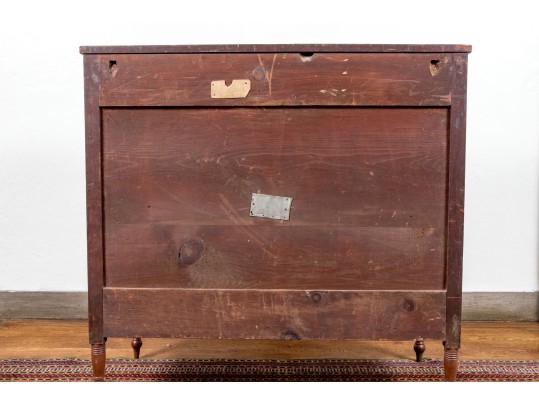 Late Federal New York Chest Of Drawers, Ca. 1815-25