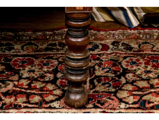 Fine New England Federal Sofa Maple Inlaid Mahogany Sofa, Ca. 1810-30 