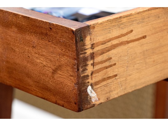 Connecticut Late Federal Single Drawer Side Table, Ca. 1800-20