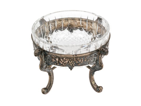 Cut Crystal Bowl In 800 Continental Silver Stand