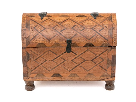 Vintage Italian Marquetry Inlaid Specmin Wood Footed Jewelry Casket