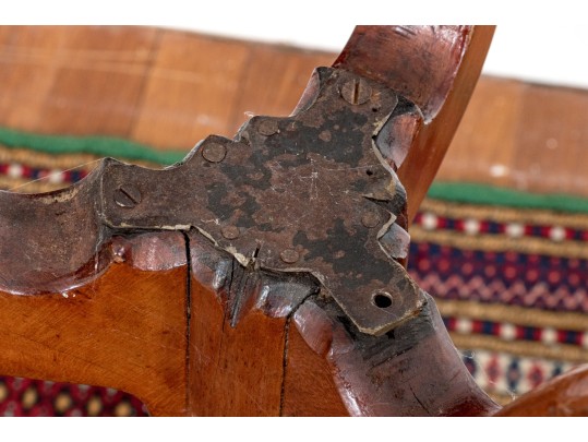 Connecticut Late Federal Silppered Foot Cherry Tilt Top Stand, Ca. 1800-1820