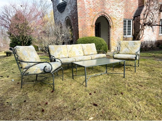 Brown Jordan Outdoor Patio Set