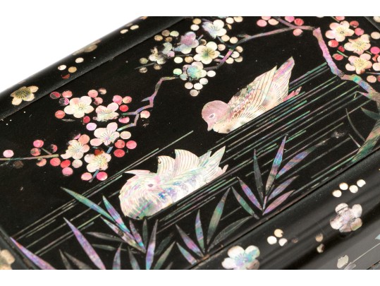 Chinese Export Lacquered And Mother Of Pearl Inlaid Tea Caddy, 19th Century