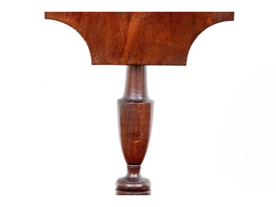A Fine Federal Mahogany Tilt Top Candlestand Table, Ca. 1790-1810, Probably Boston