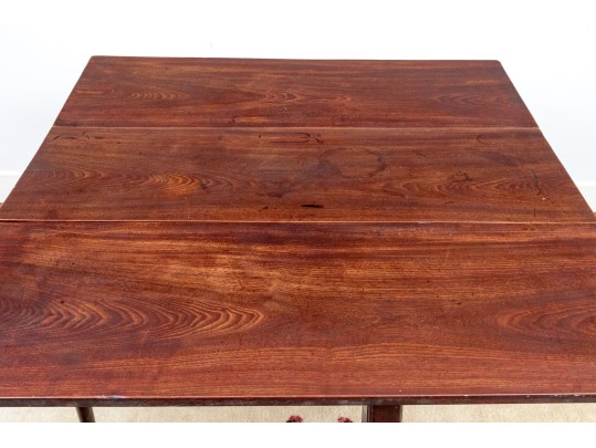 American Queen Anne Mahogany Drop Leaf Table, Ca. 1750-70