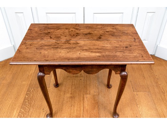 New England Cherry Queen Anne Tea Table, Ca. 1760-80
