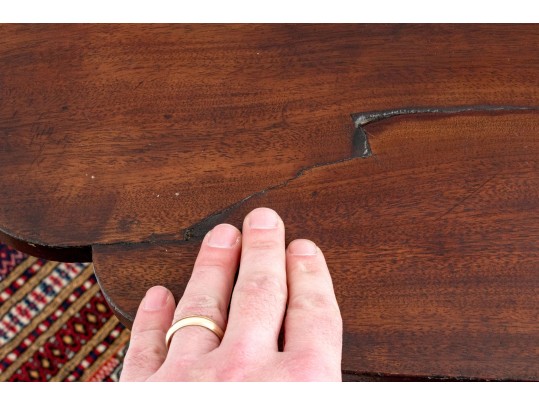 New England Federal Quatrefoil Form Tilt Top Stand, Ca. 1800-1820