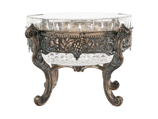 Cut Crystal Bowl In 800 Continental Silver Stand