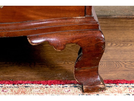 Massachusetts Mahogany Oxbow Slant Front Desk, Ca. 1760-80