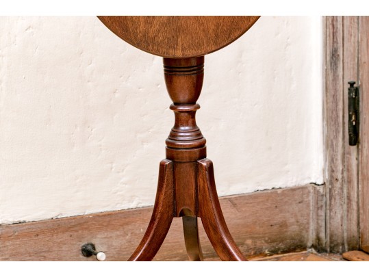 Federal Style Mahogany Oval Top Wine Stand, First Half 20th C.