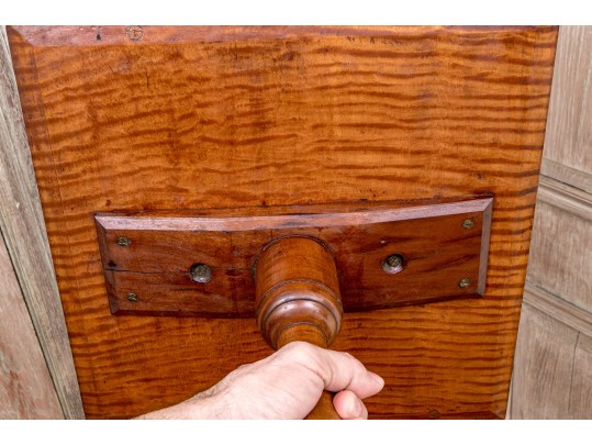 New England Figured Maple Spider Leg Candle Stand, Ca. 1790-1810