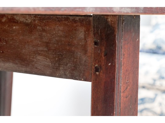American Queen Anne Mahogany Drop Leaf Table, Ca. 1750-70