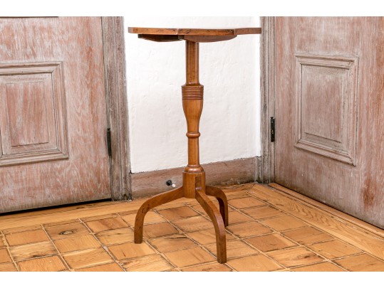Antique Continental Walnut Tilt Top Spider Leg Wine Stand