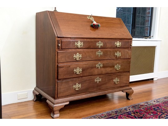 Classic Massachusetts Mahogany Chippendale Slant Front Desk, Ca. 1770-90