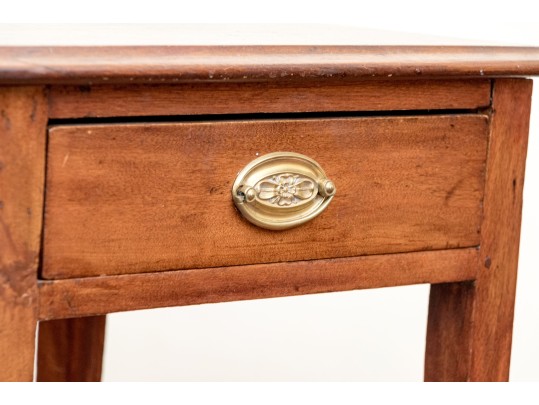 Connecticut Late Federal Single Drawer Side Table, Ca. 1800-20