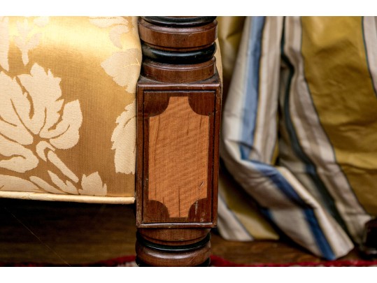 Fine New England Federal Sofa Maple Inlaid Mahogany Sofa, Ca. 1810-30 