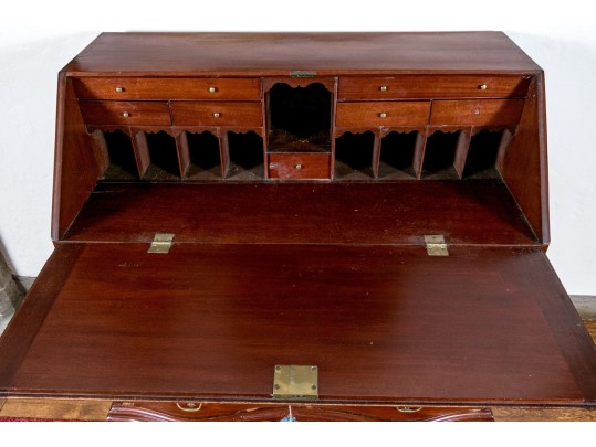 Massachusetts Mahogany Oxbow Slant Front Desk, Ca. 1760-80