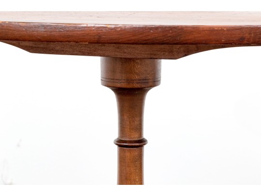 New England Slipper Foot Tilt-top Pedestal Candle Stand, Ca, 1800-1820