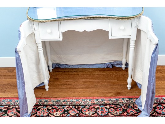 Elegant Hollywood Regency Vanity Table With Three Section Vanity Mirror