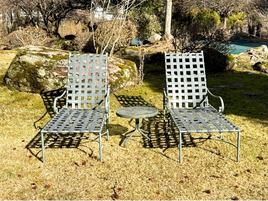 Pair Of Brown Jordan Vintage Chaise Lounges With Side Table