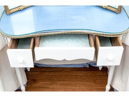 Elegant Hollywood Regency Vanity Table With Three Section Vanity Mirror