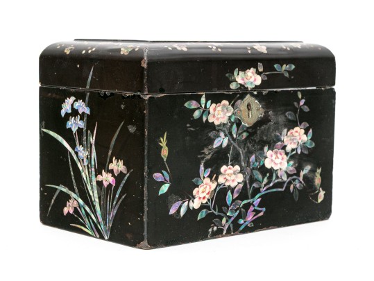 Chinese Export Lacquered And Mother Of Pearl Inlaid Tea Caddy, 19th Century