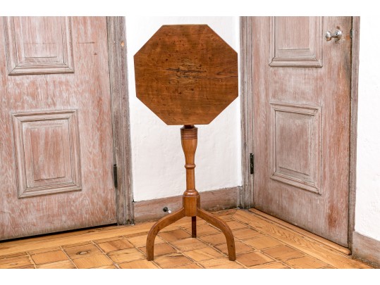 Antique Continental Walnut Tilt Top Spider Leg Wine Stand