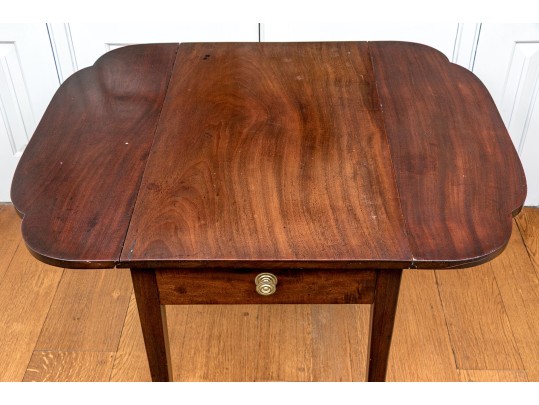 American Federal Pembroke Table, Probably New York, Ca. 1800-20