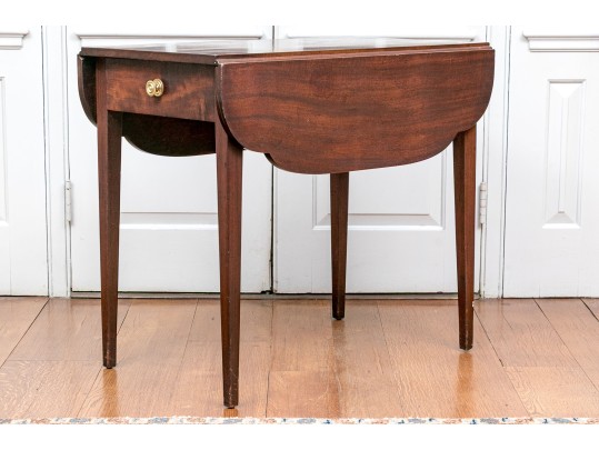American Federal Pembroke Table, Probably New York, Ca. 1800-20