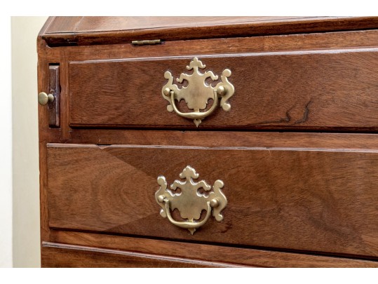 Classic Massachusetts Mahogany Chippendale Slant Front Desk, Ca. 1770-90