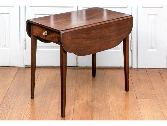 American Federal Pembroke Table, Probably New York, Ca. 1800-20