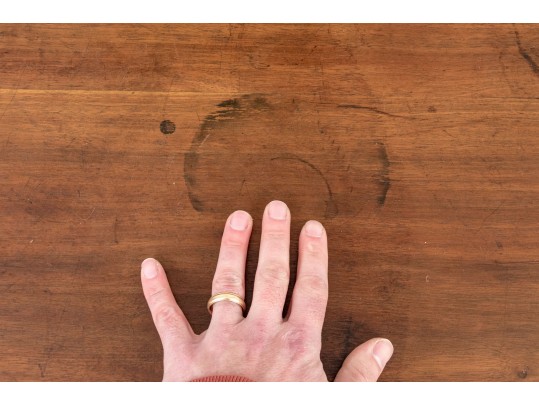 American Late Federal Mahogany Farmhouse Drop Leaf Table, Ca. 1810-30