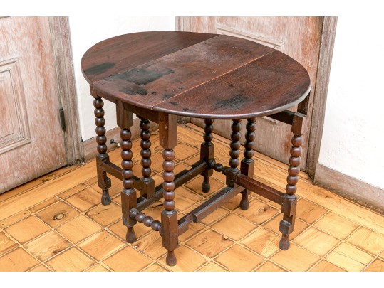 English 18th C. Oak Bobbin Turned Gate Leg Table