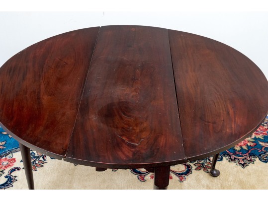 A Fine American Queen Anne Mahogany Drop Leaf Table Tea Table, Ca. 1760-80