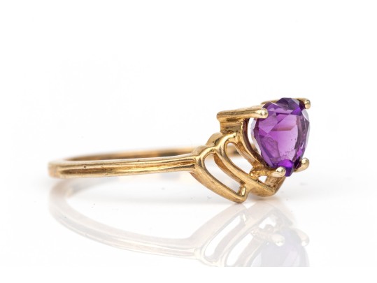 10k Yellow Gold Purple Amethyst Heart Ring, Size 7-