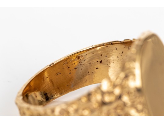 14k Yellow Gold Vintage Wide Hammered Motif Signet Ring, Size 10.25