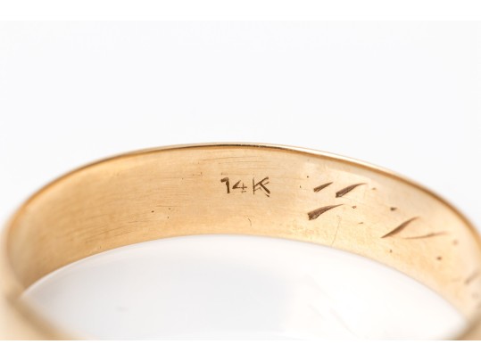 14k Yellow Gold Simple 5mm Wedding Band, Size 11.5