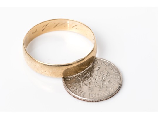 14k Yellow Gold Simple 5mm Wedding Band, Size 11.5