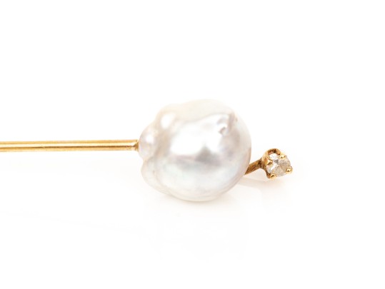 14k Yellow Gold Baroque Pearl Form And White Sapphire Stick Pin