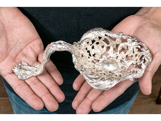 Theodore B. Starr Antique Bonbonnière Sterling Spoon, 8.34 Ozt.