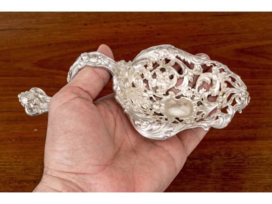 Theodore B. Starr Antique Bonbonnière Sterling Spoon, 8.34 Ozt.