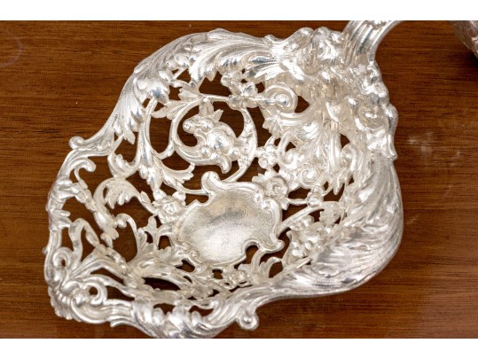 Theodore B. Starr Antique Bonbonnière Sterling Spoon, 8.34 Ozt.
