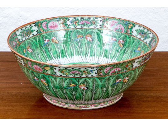 Substantial Chinese Export Famille Rose Centerpiece Bowl